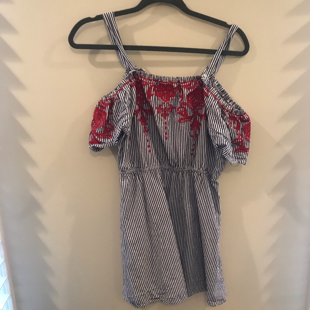 Off the shoulder Francesca’s mini dress